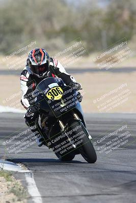 media/Jan-15-2026-Racers Edge (Thu) [[dfebeb70ab]]/2-A Group/Session 5 Turn 2/